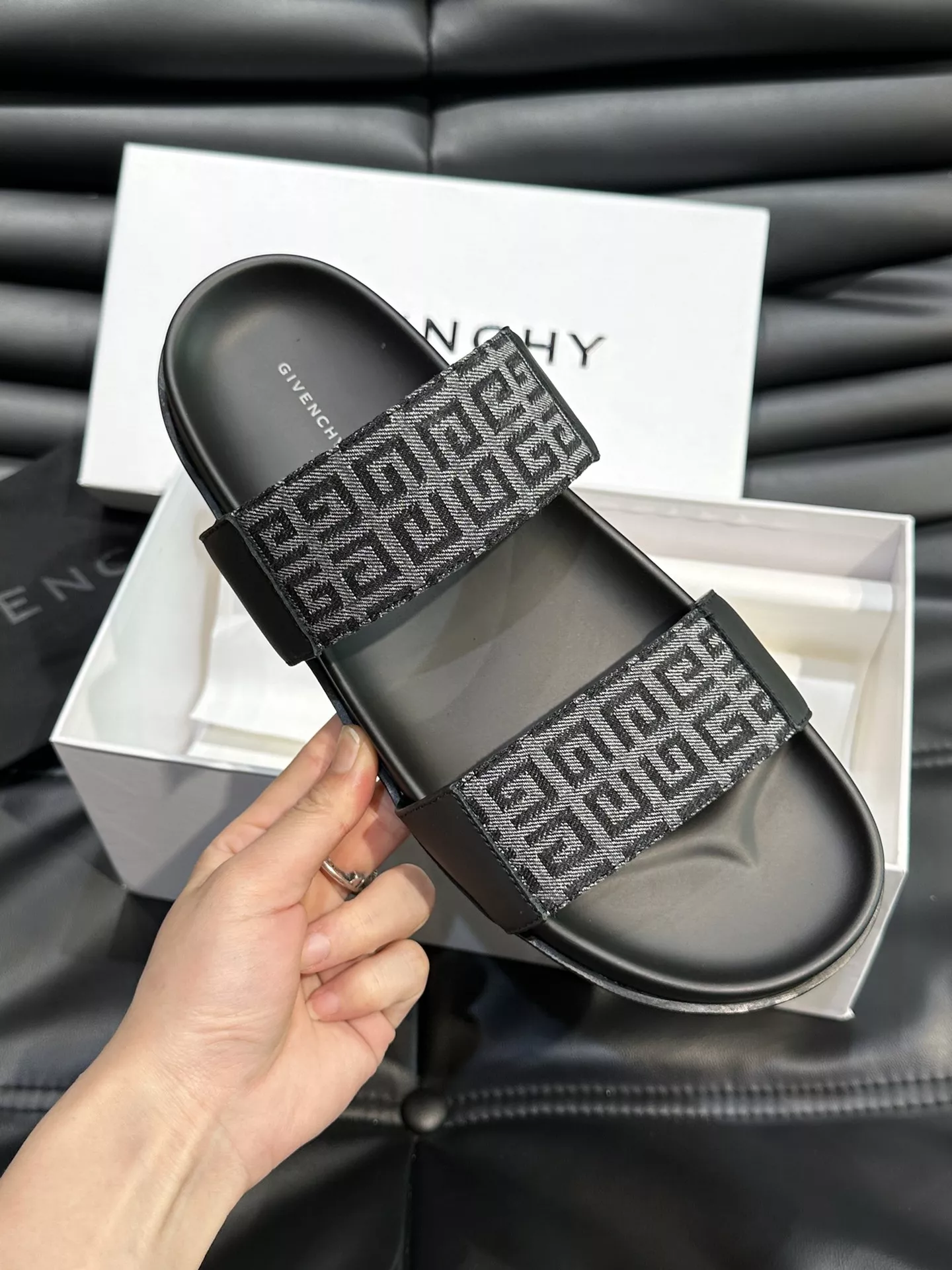 givenchy chaussons pour homme s_12a16b73